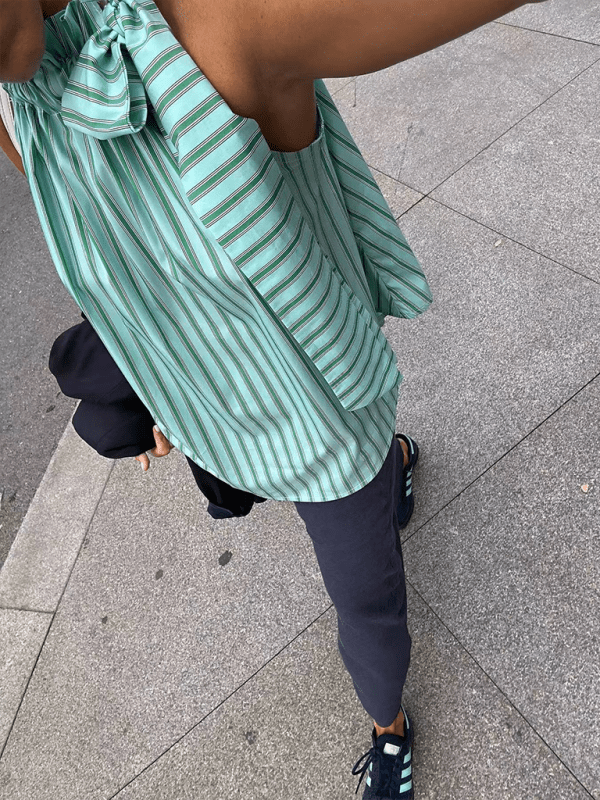 Ruffle Collar Striped Top - Casual Loose Sleeveless Blouse for Women - Courbe et Compagnie