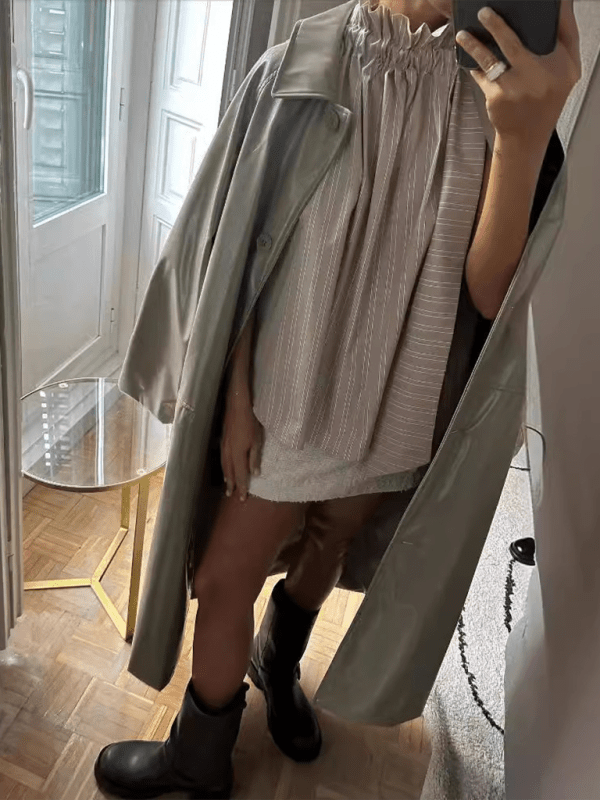 Ruffle Collar Striped Top - Casual Loose Sleeveless Blouse for Women - Courbe et Compagnie