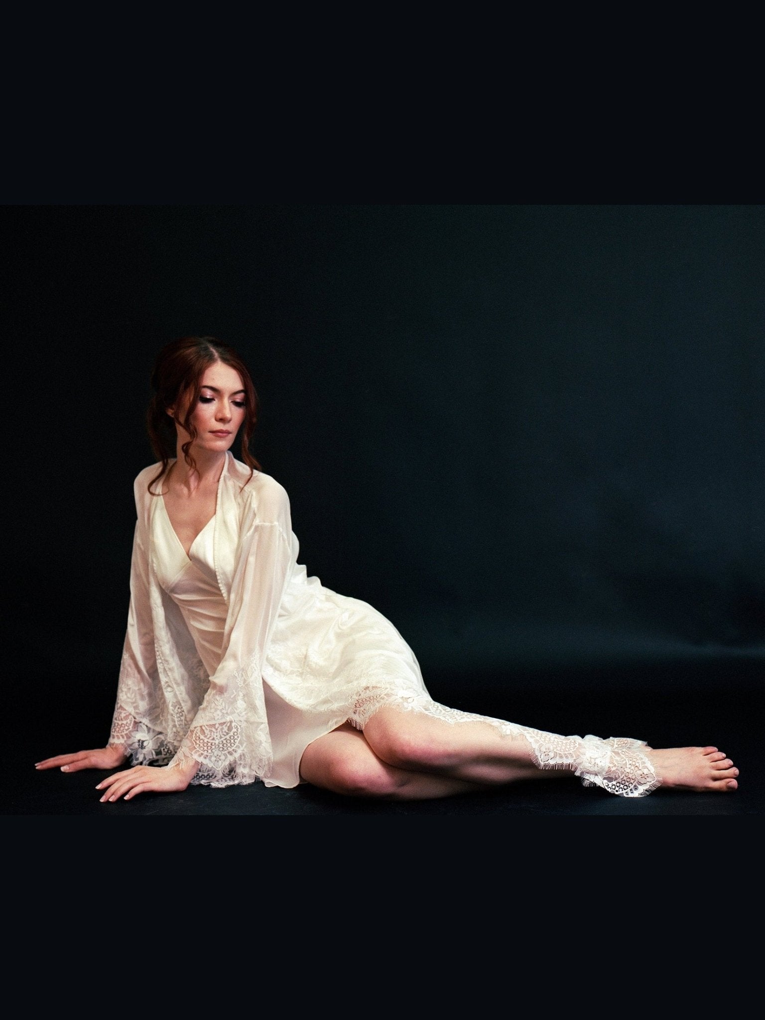Silky Chiffon Trimmed Lace Long Lingerie Robe with Nightgown - Courbe et Compagnie