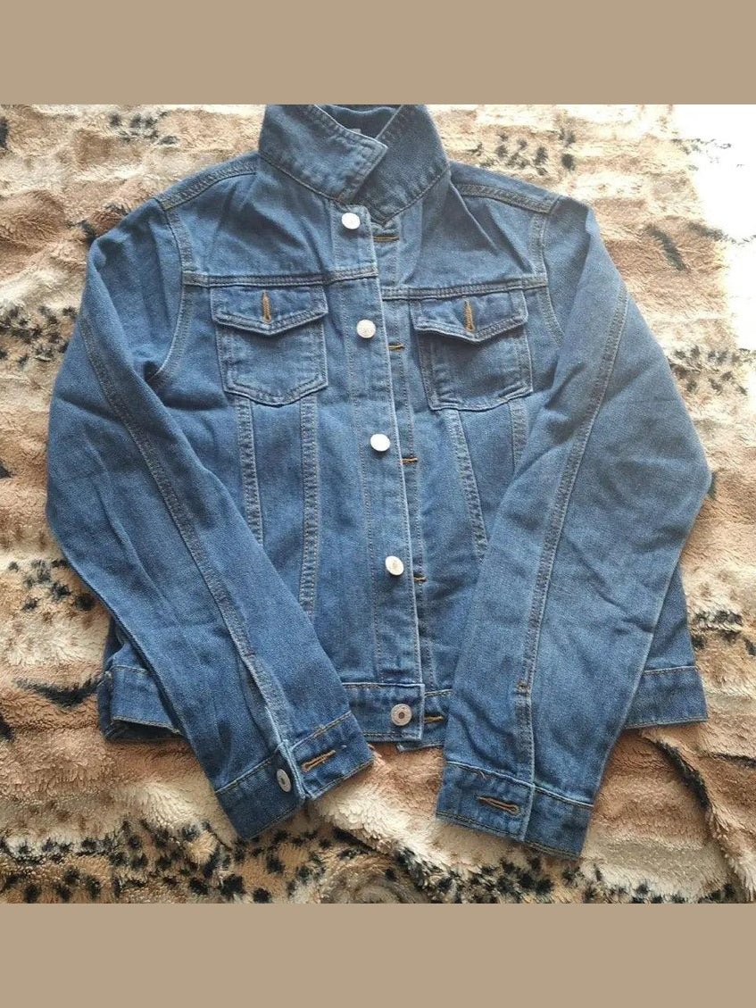 Slim-Fit Denim Jacket – Classic Button-Up Jean Coat - Courbe et Compagnie