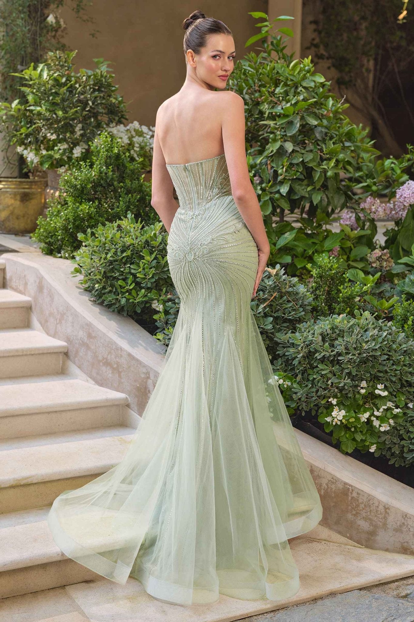 Starburst Beaded Mermaid Gown With Tulle Skirt - Courbe et Compagnie
