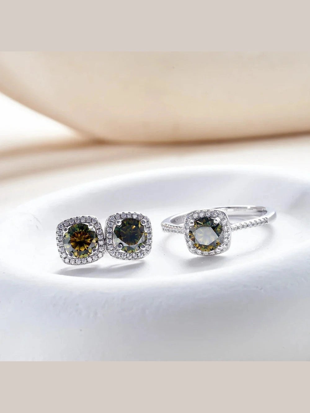 Sterling Silver 3-Piece Moissanite Jewelry Set 1ct Necklace Ring Earrings - Courbe et Compagnie