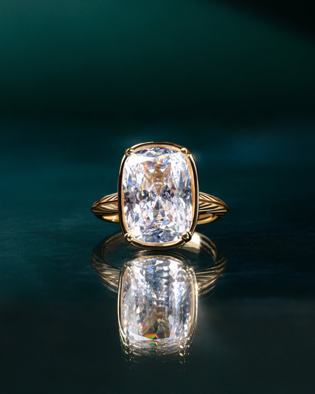 Sterling Silver Elongated Cushion Cocktail Ring - Courbe et Compagnie