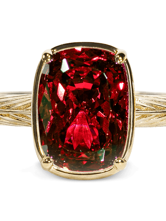 Sterling Silver Mini Garnet Elongated Cushion Ring - Courbe et Compagnie