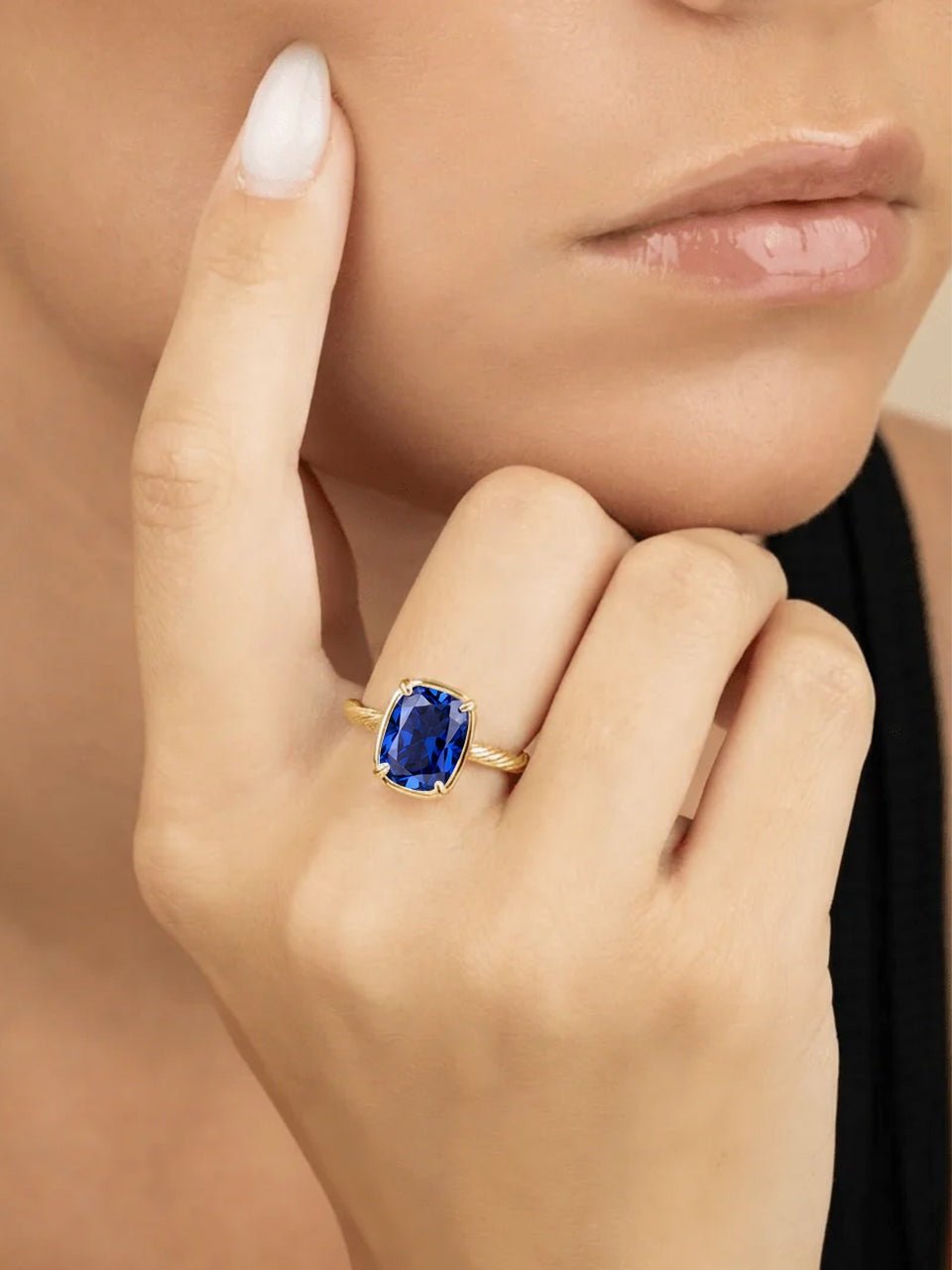 Sterling Silver Mini Sapphire Cushion Ring - Courbe et Compagnie