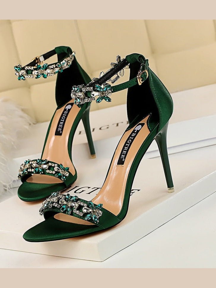 Stiletto High Heel - Courbe et Compagnie