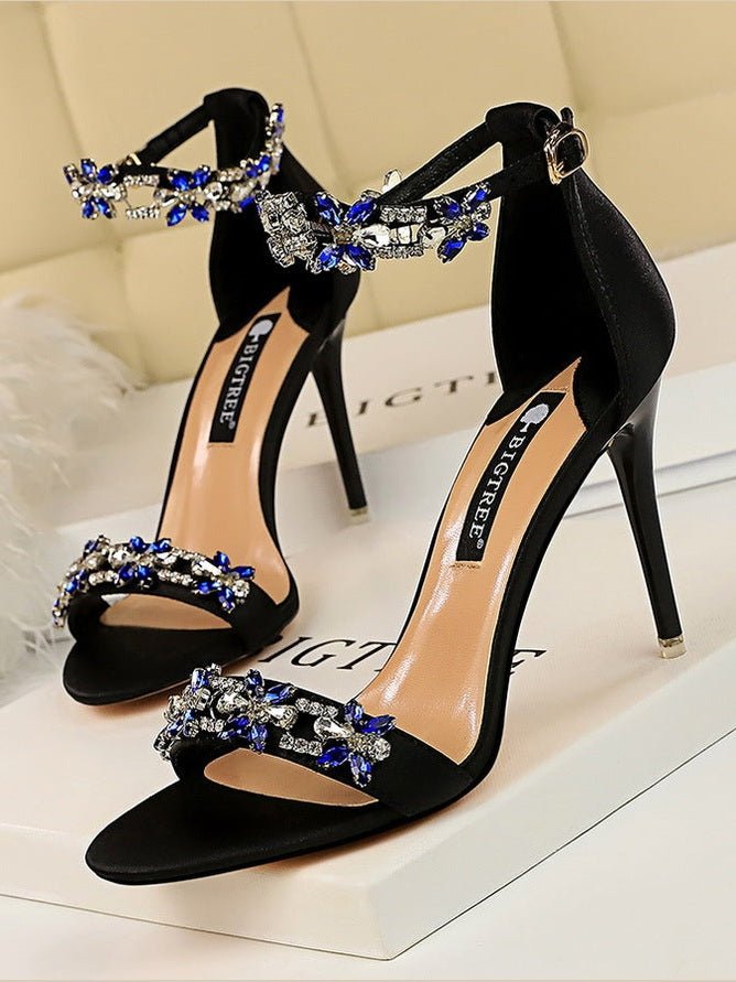 Stiletto High Heel - Courbe et Compagnie