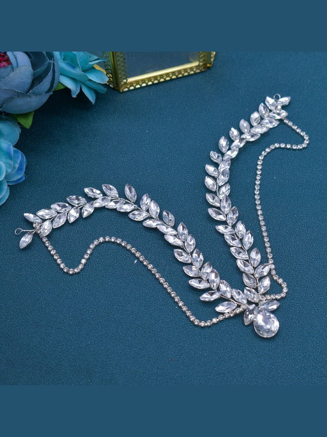 Teardrop Crystal Forehead Chain Hair Accessory - Courbe et Compagnie