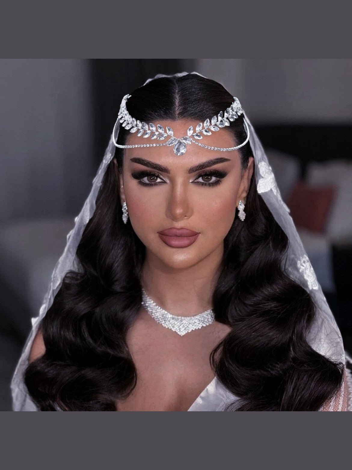 Teardrop Crystal Forehead Chain Hair Accessory - Courbe et Compagnie