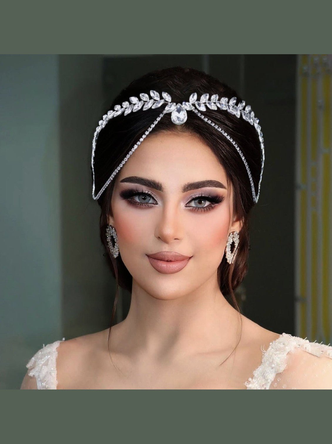Teardrop Crystal Forehead Chain Hair Accessory - Courbe et Compagnie