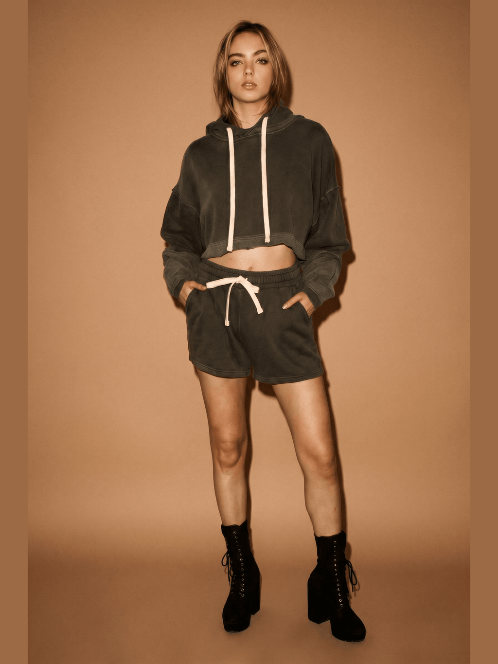 The Bonnie Cropped Hoodie - Olive - Courbe et Compagnie
