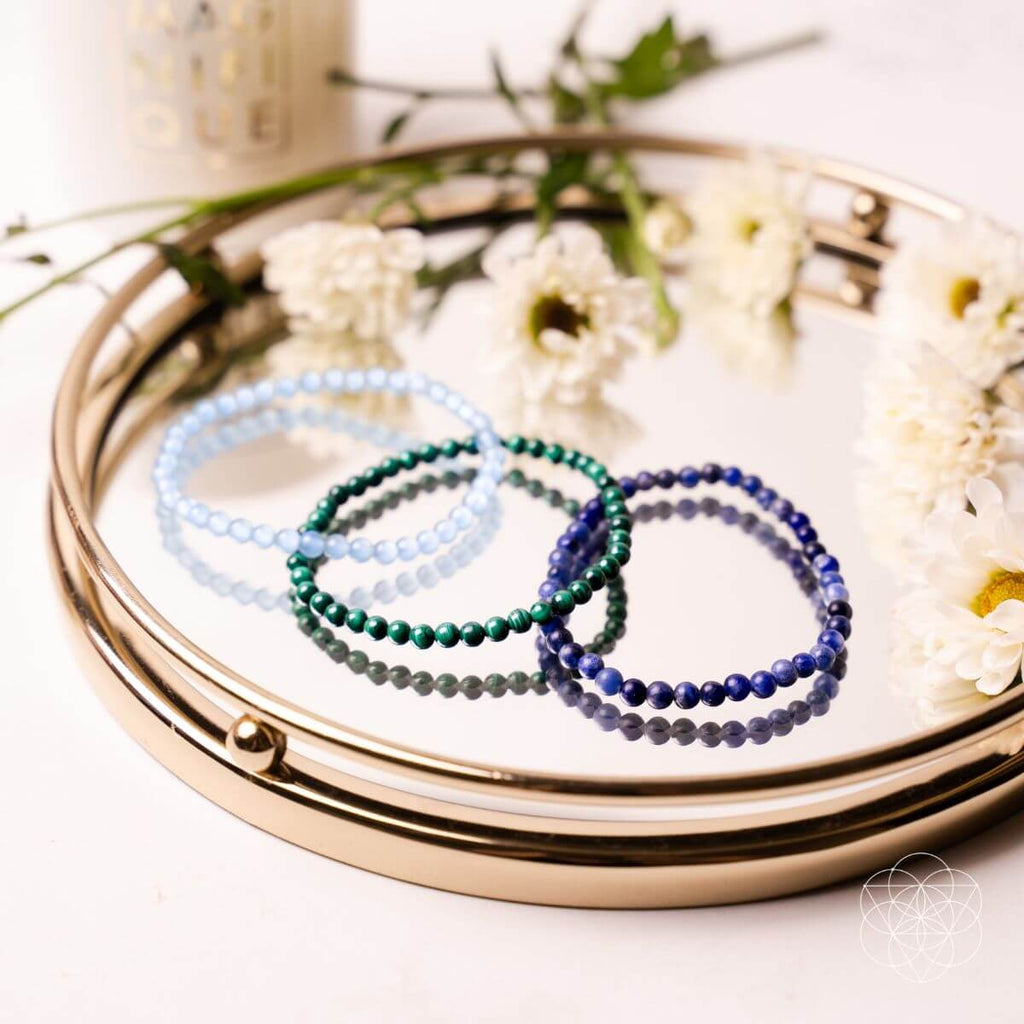 The Chakra-Balancing Bracelets Set - Courbe et Compagnie