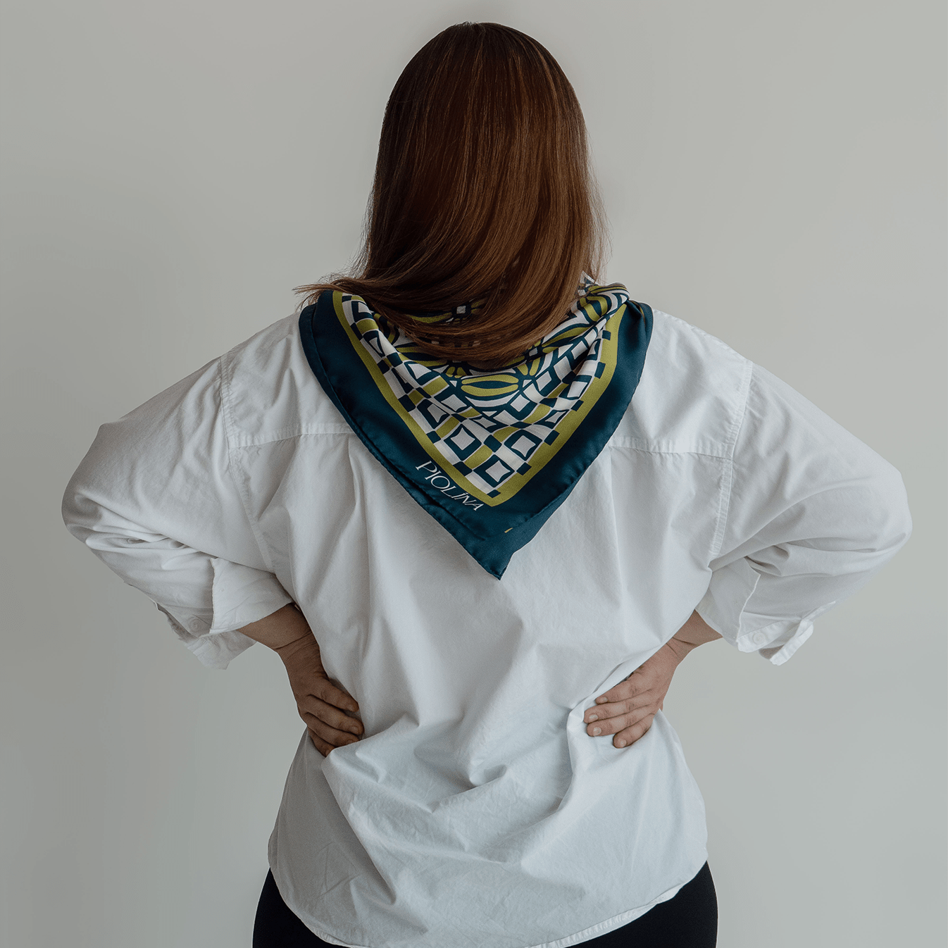 The Magnetic SilkSnap Scarf - Courbe et Compagnie