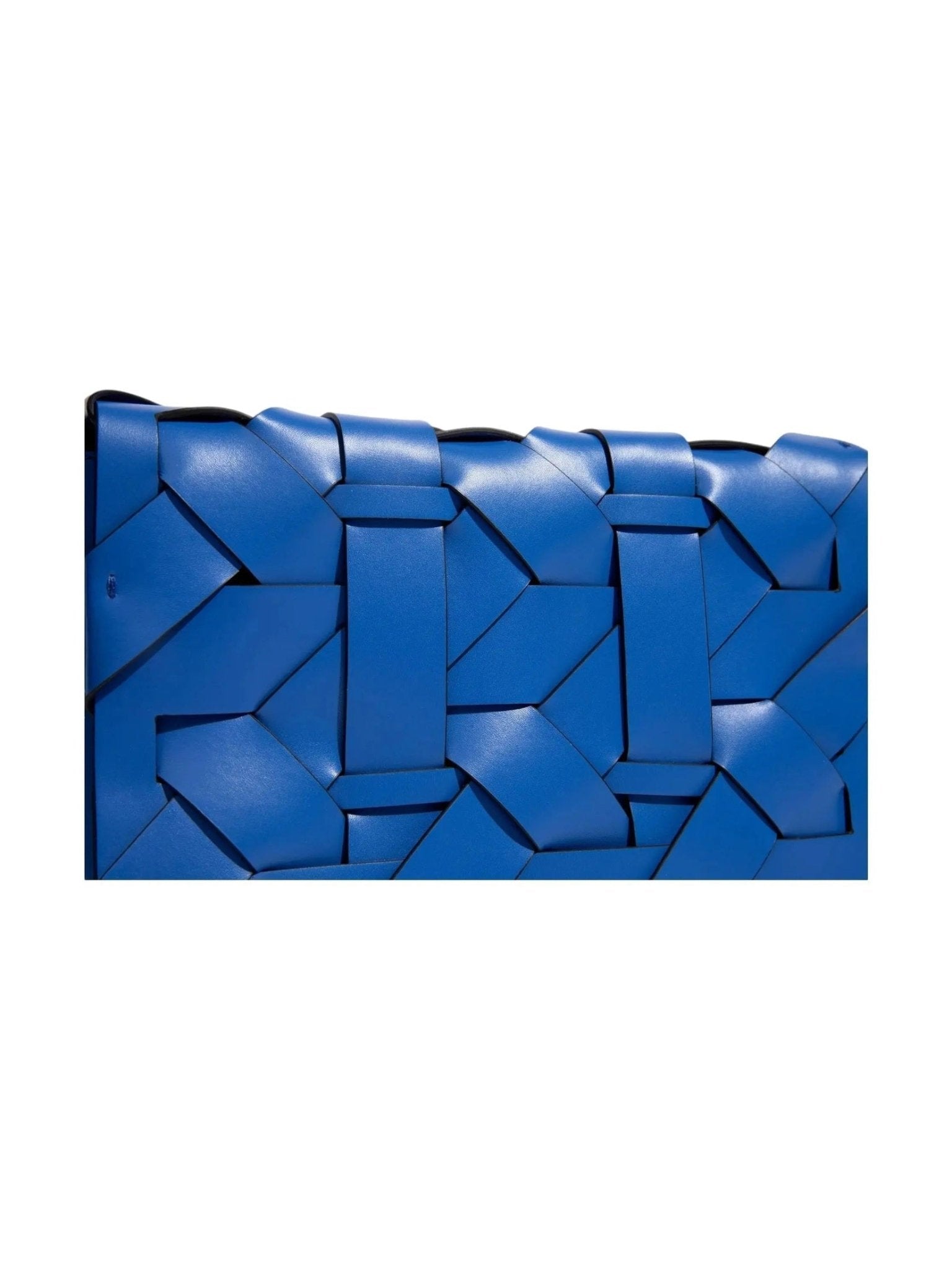 THE ZENOBIA WOVEN CLUTCH - Courbe et Compagnie
