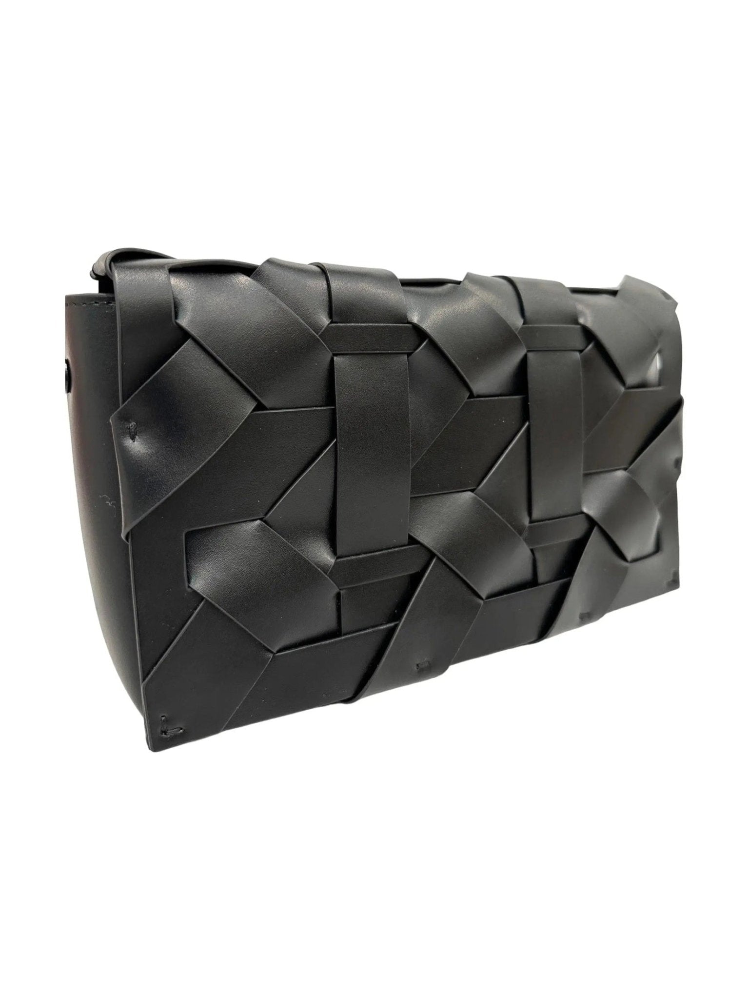 THE ZENOBIA WOVEN CLUTCH - Courbe et Compagnie