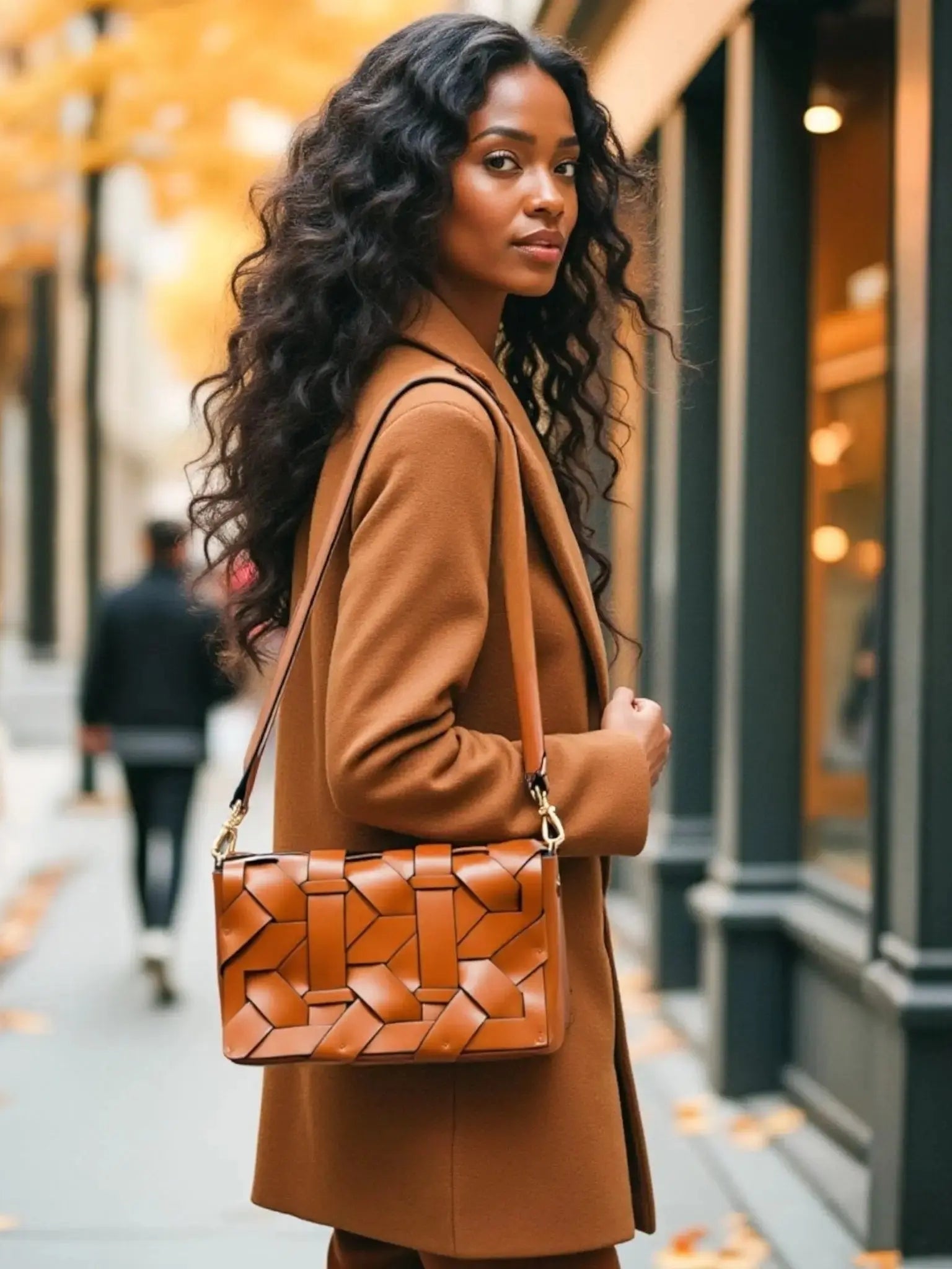 THE ZENOBIA WOVEN CLUTCH - Courbe et Compagnie