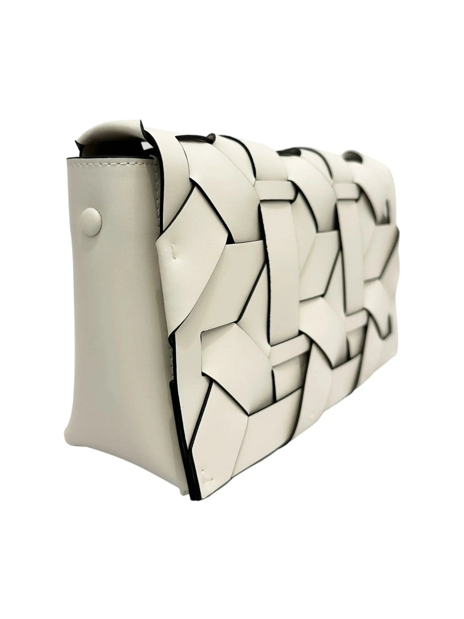 THE ZENOBIA WOVEN CLUTCH - Courbe et Compagnie