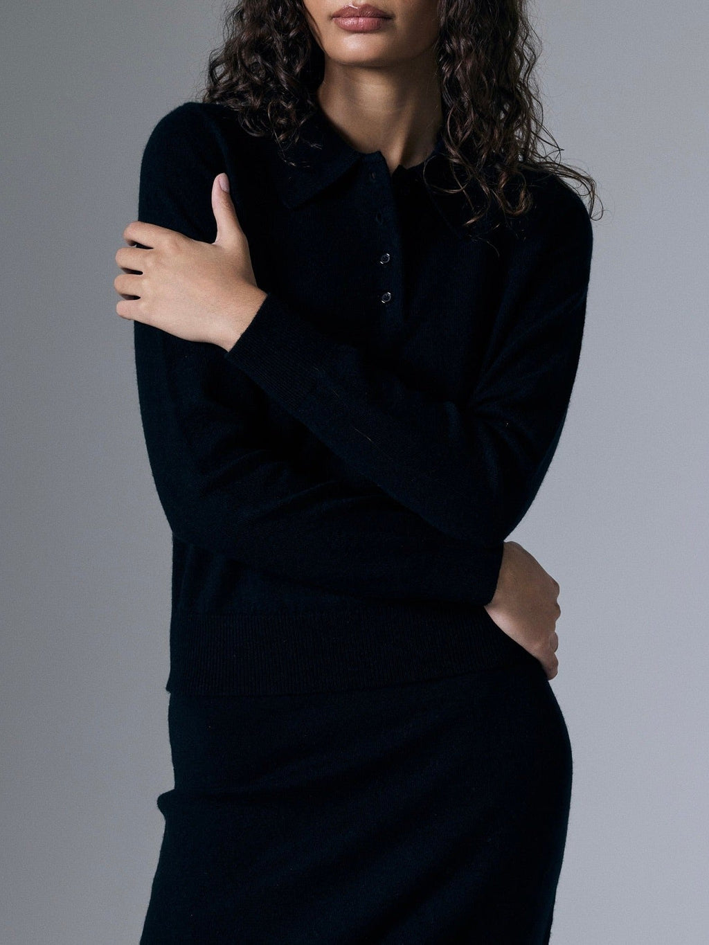 Tove Cashmere Polo Shirt With Open Collar Ribbed Hem - Courbe et Compagnie