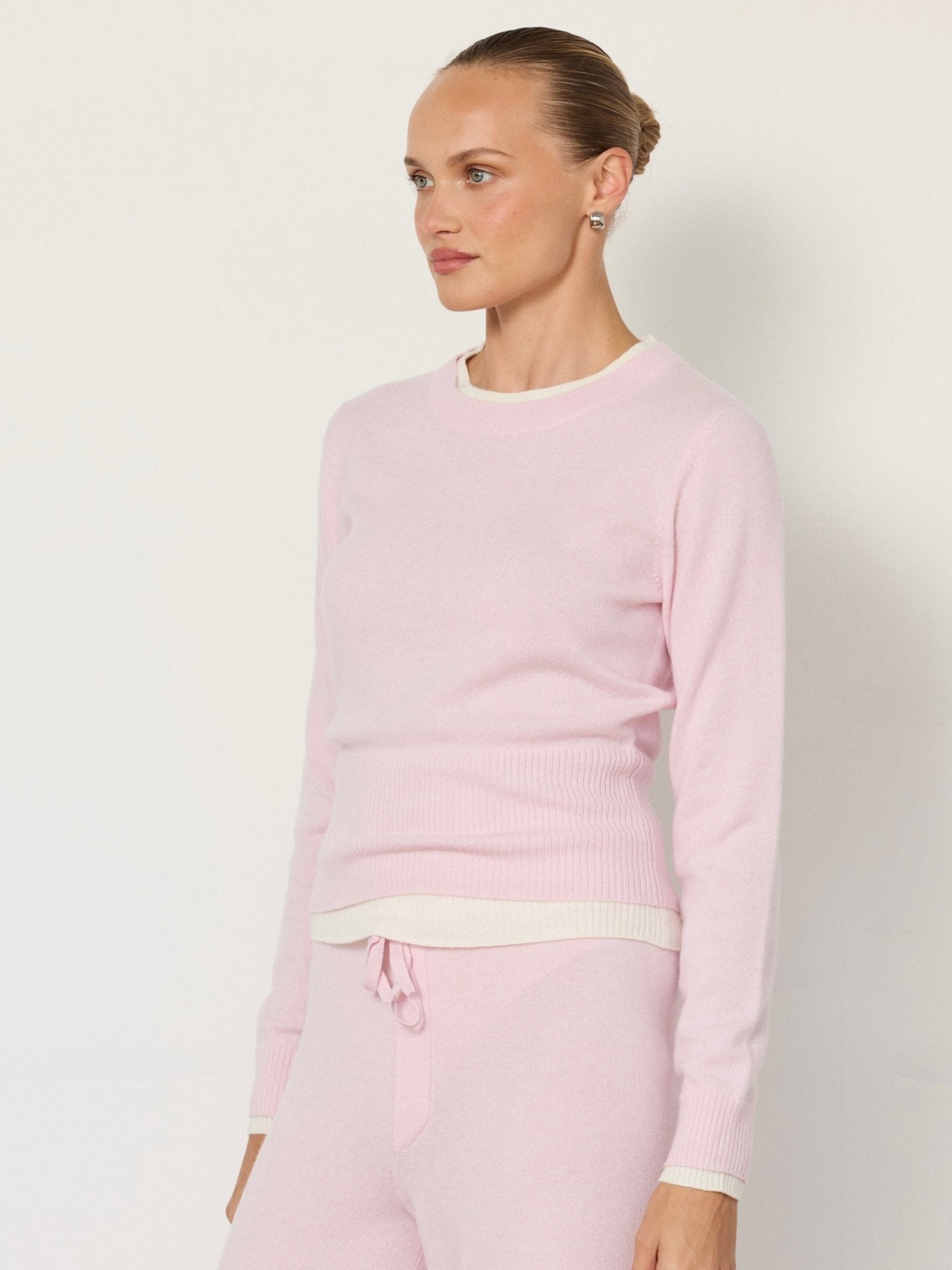 Tove Layered Cashmere Crewneck - Courbe et Compagnie
