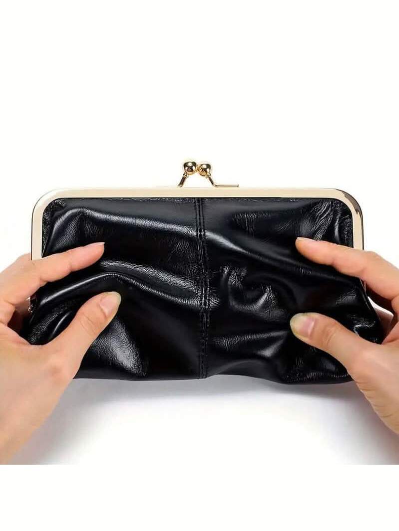 Vintage Chic Leather Clutch Lady Purse - Courbe et Compagnie
