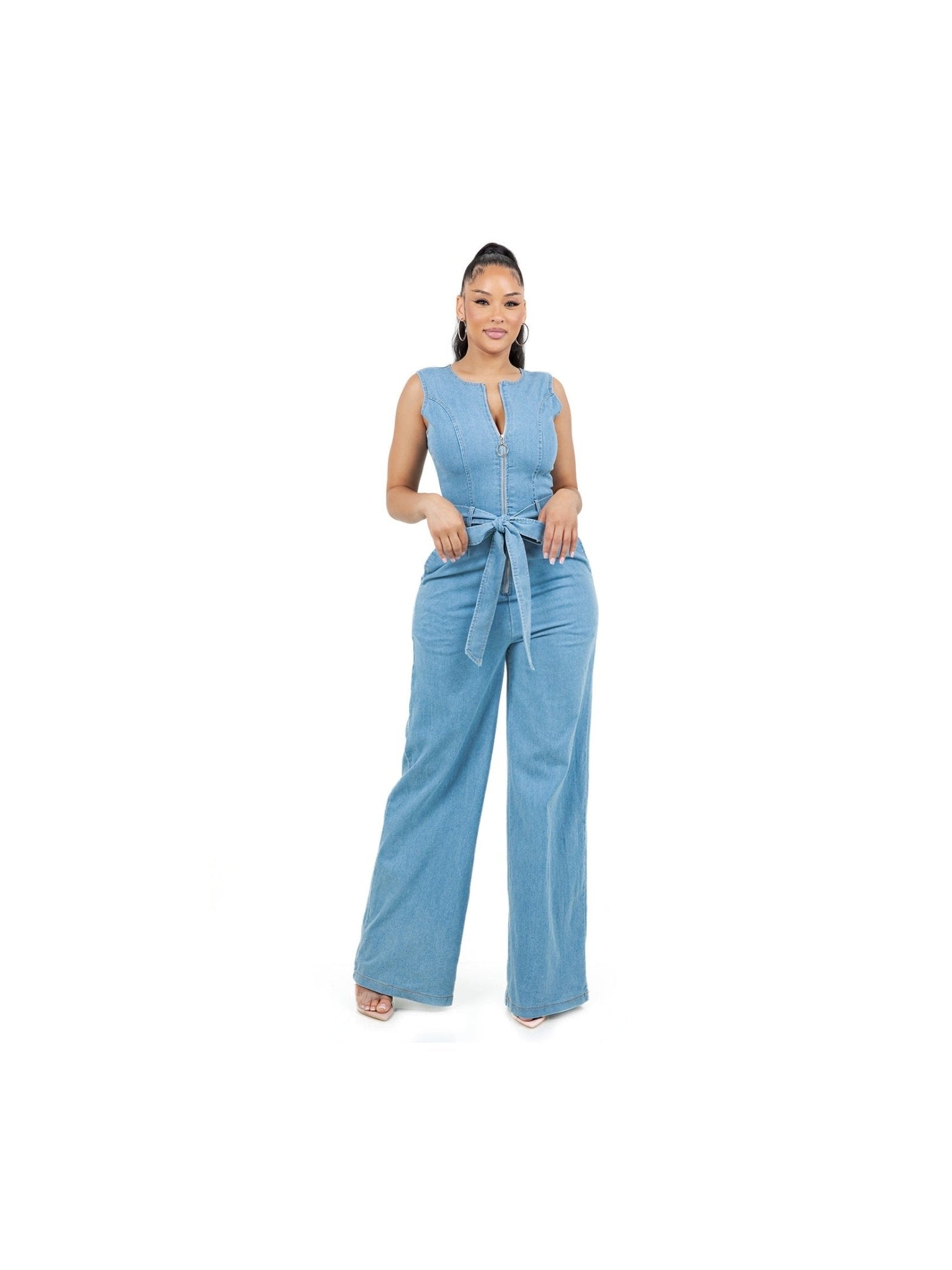 Women Denim Jumpsuit Sleeveless Front Zip Scoop Neck Wide Leg - Courbe et Compagnie