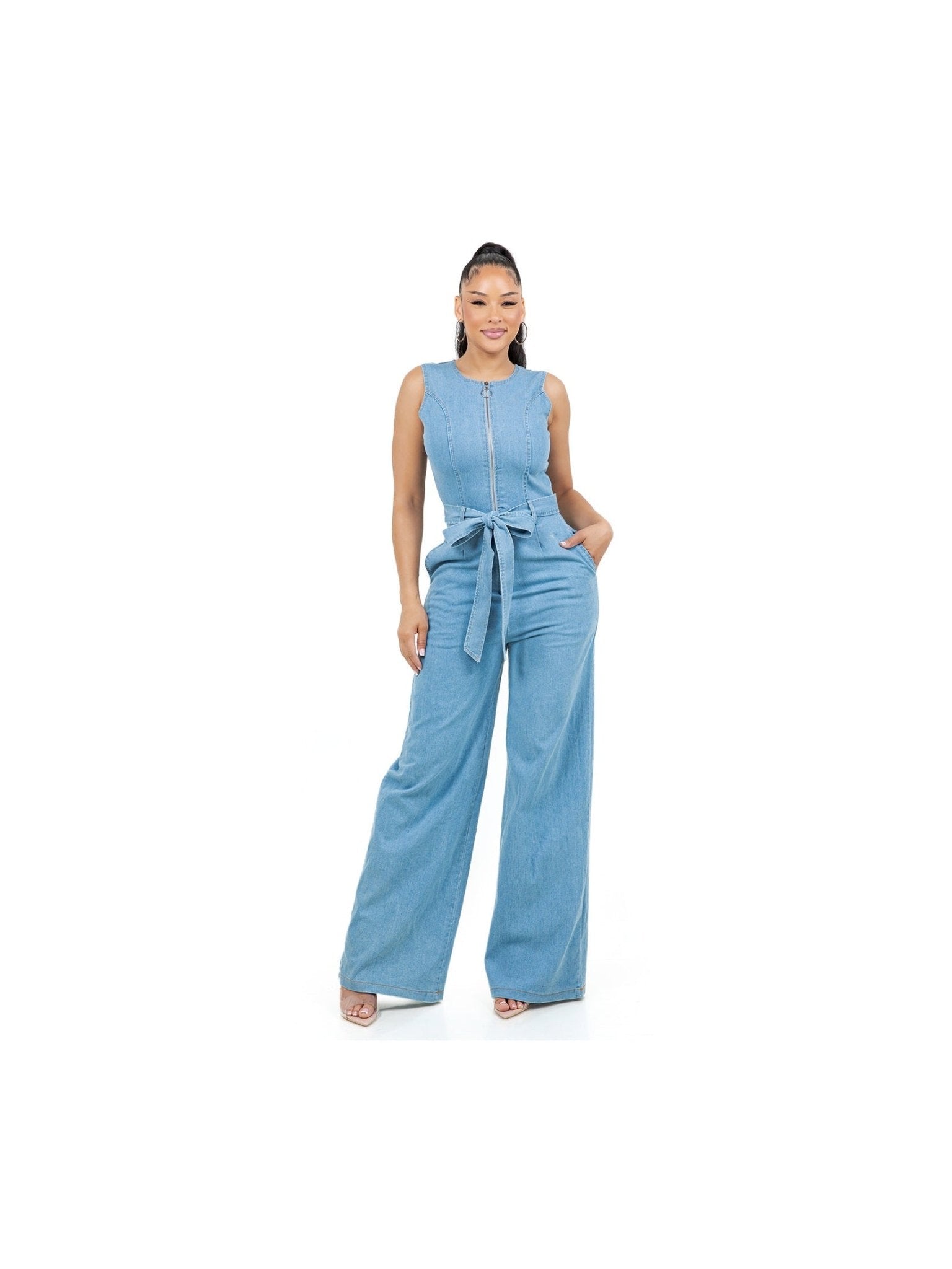 Women Denim Jumpsuit Sleeveless Front Zip Scoop Neck Wide Leg - Courbe et Compagnie