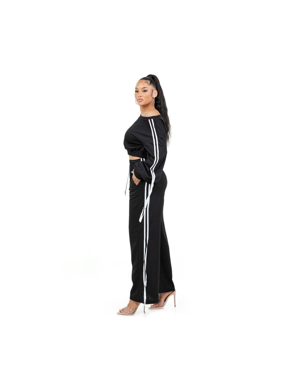 Women Fashion Sweatshirt And Pants Set Two Piece Loungewear With Pockets - Courbe et Compagnie