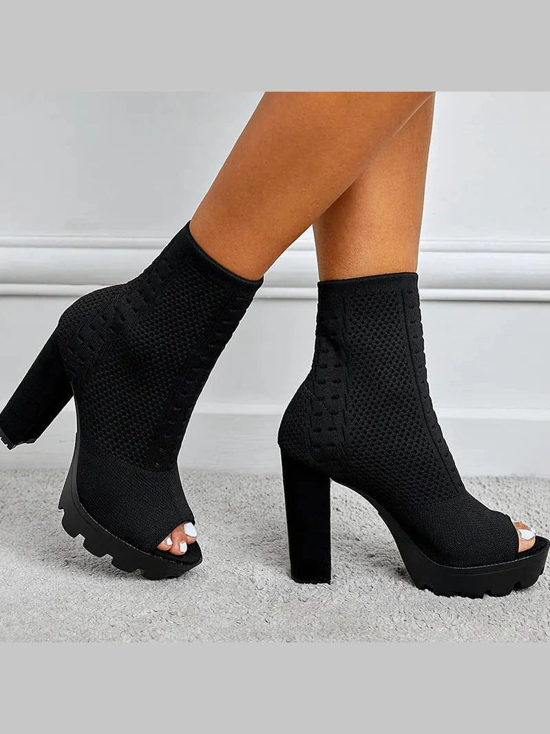 Women's Chunky High Heel Fish Mouth Shoes — Round Toe - Courbe et Compagnie
