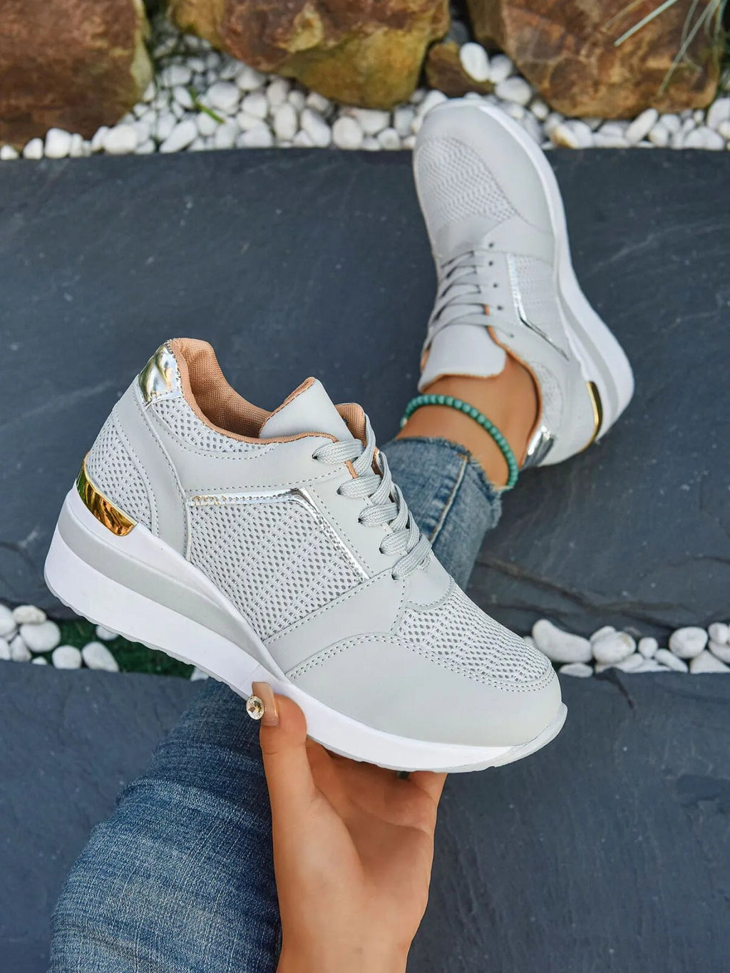 Women's Comfort Breathable Mesh Sneakers — Lightweight Casual Shoes - Courbe et Compagnie
