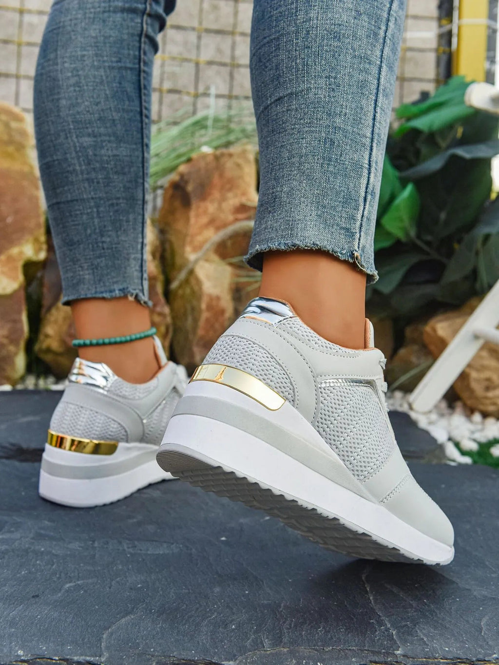 Women's Comfort Breathable Mesh Sneakers — Lightweight Casual Shoes - Courbe et Compagnie