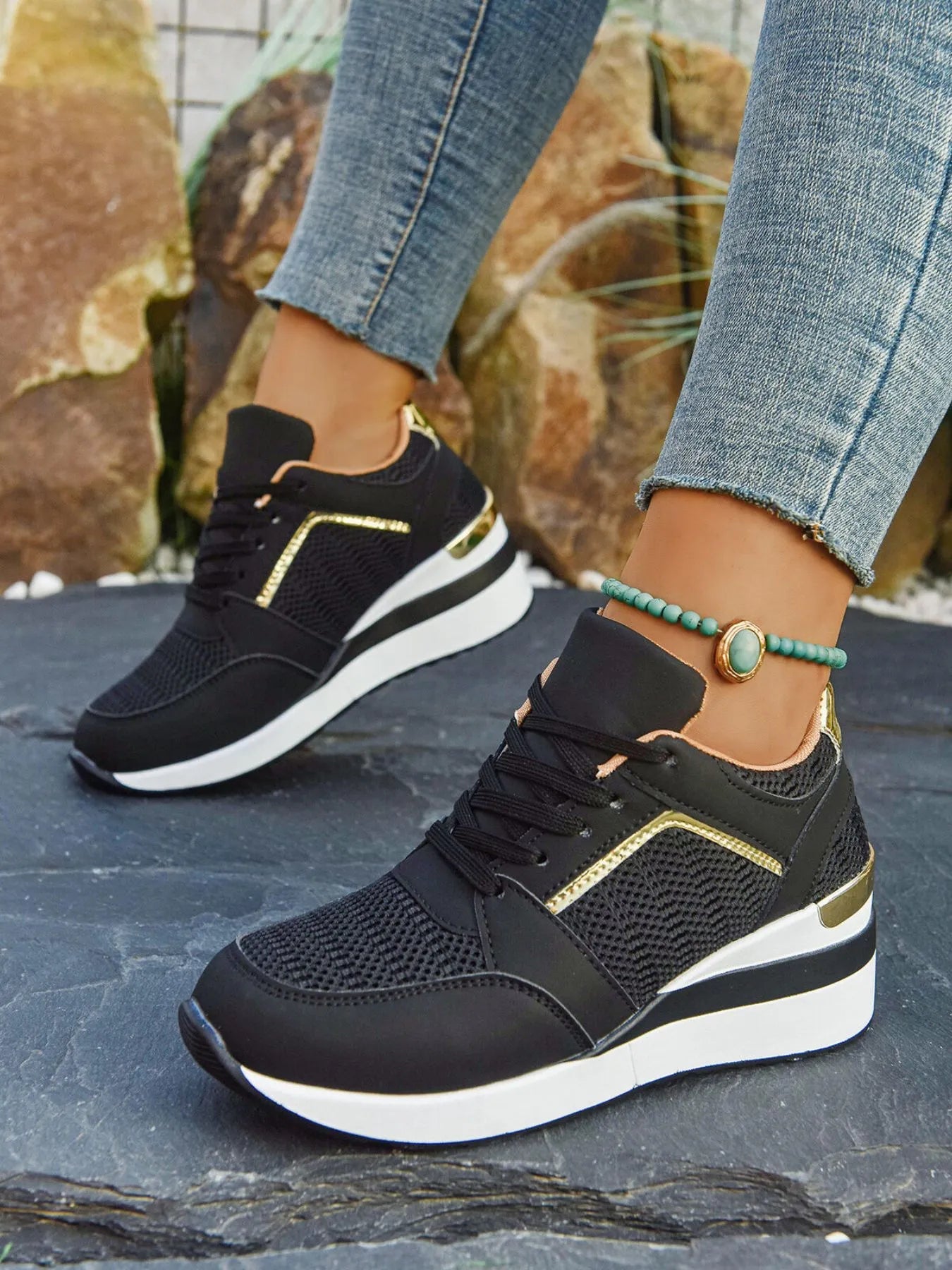 Women's Comfort Breathable Mesh Sneakers — Lightweight Casual Shoes - Courbe et Compagnie