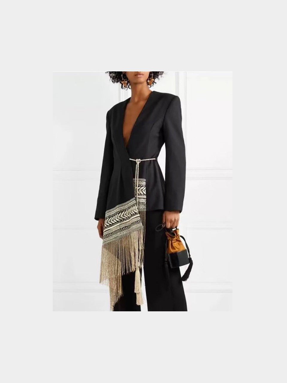Women's Embroidered Jacquard Blazer with Tassel Hem - Professional Office Wear - Courbe et Compagnie
