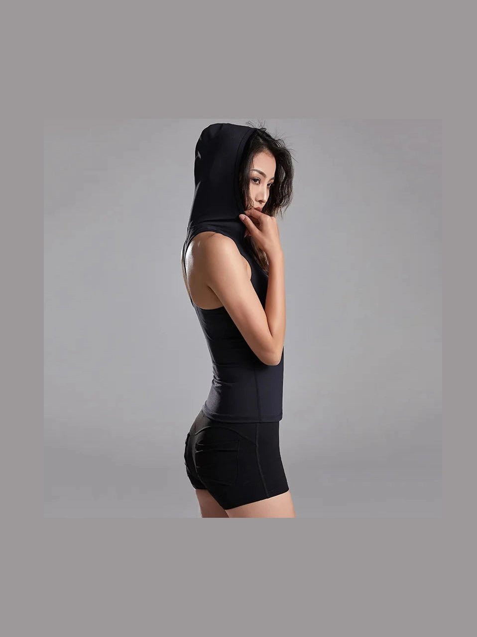Women’s Hooded Yoga Running Tank Top - Courbe et Compagnie