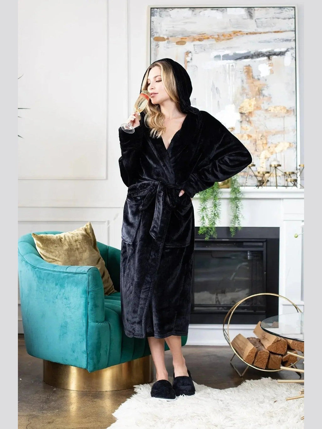 Women’s Plush Hooded Robe - Spa-Worthy Comfort at Home - Courbe et Compagnie