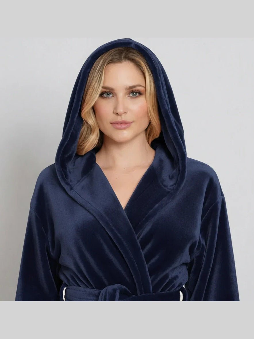 Women’s Plush Hooded Robe - Spa-Worthy Comfort at Home - Courbe et Compagnie