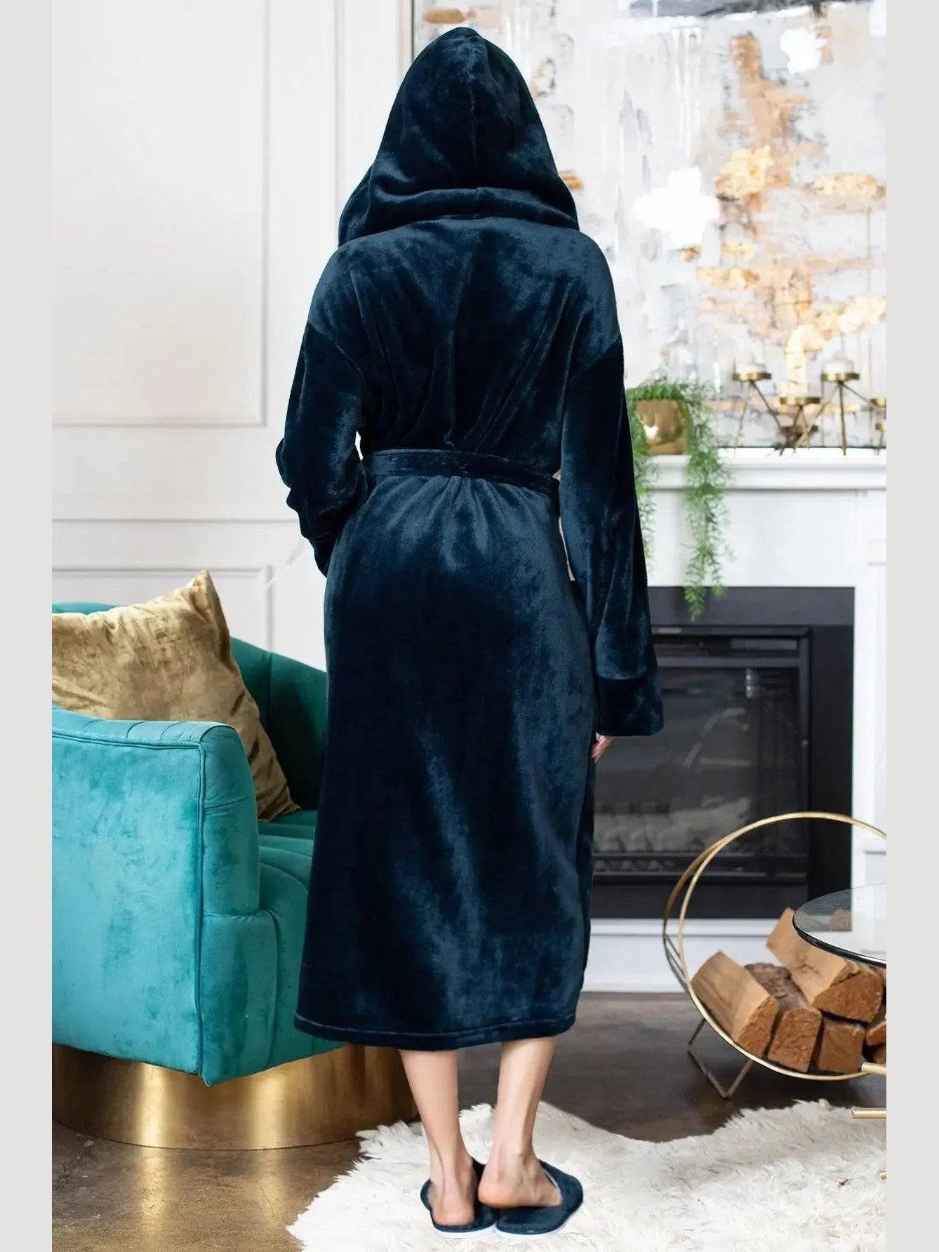 Women’s Plush Hooded Robe - Spa-Worthy Comfort at Home - Courbe et Compagnie
