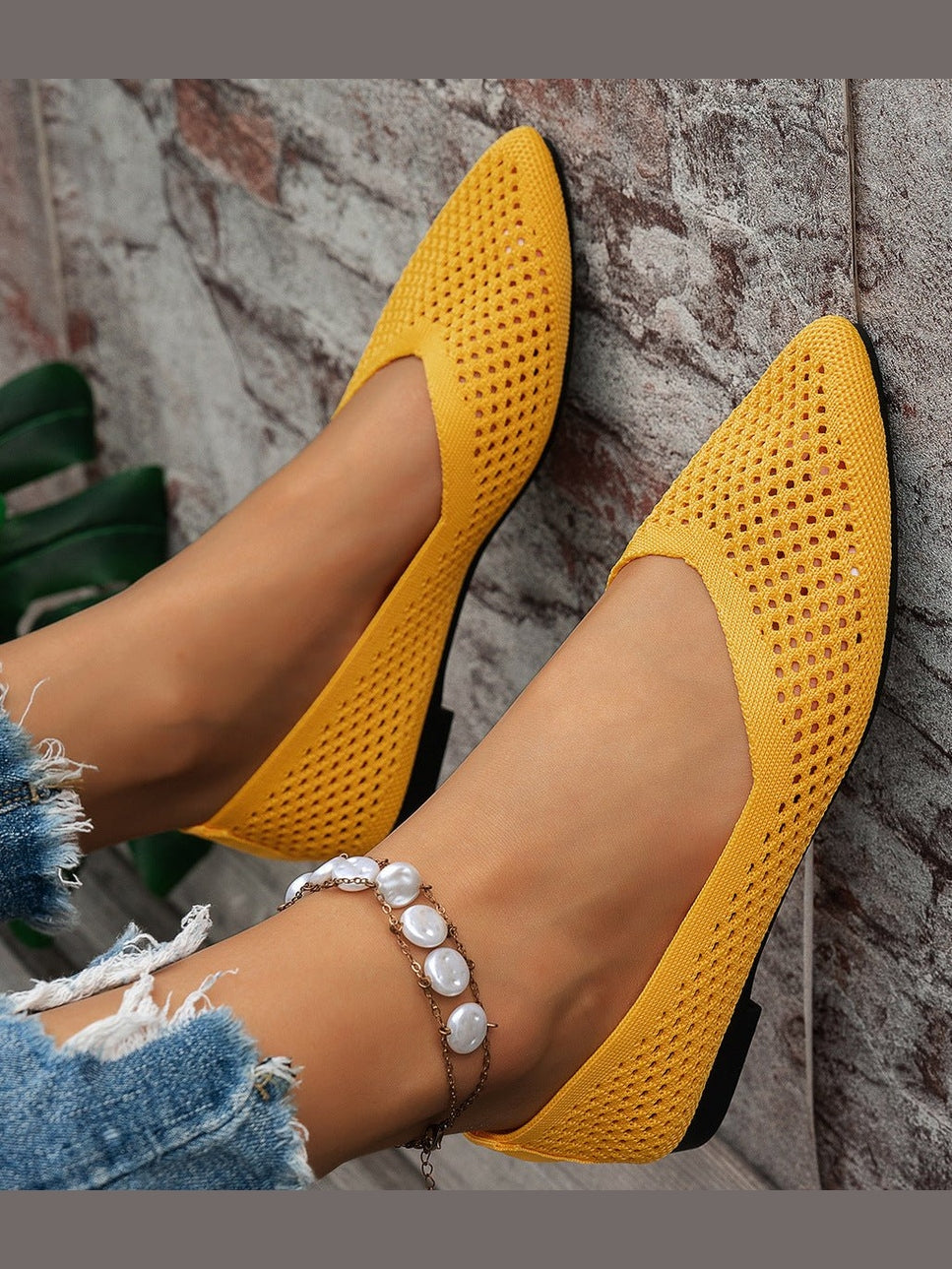 Women's Pointed Toe Flyknit Slip-On Loafers – Flat Casual Shoes - Courbe et Compagnie
