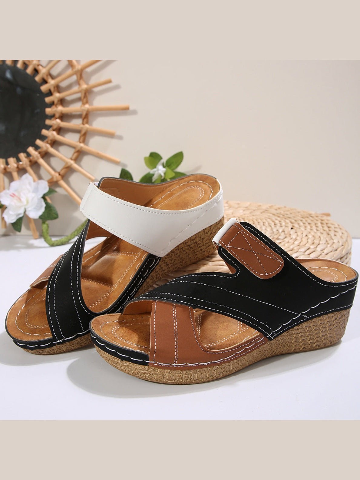 Women's Round-Toe Slip-On Slippers - Courbe et Compagnie