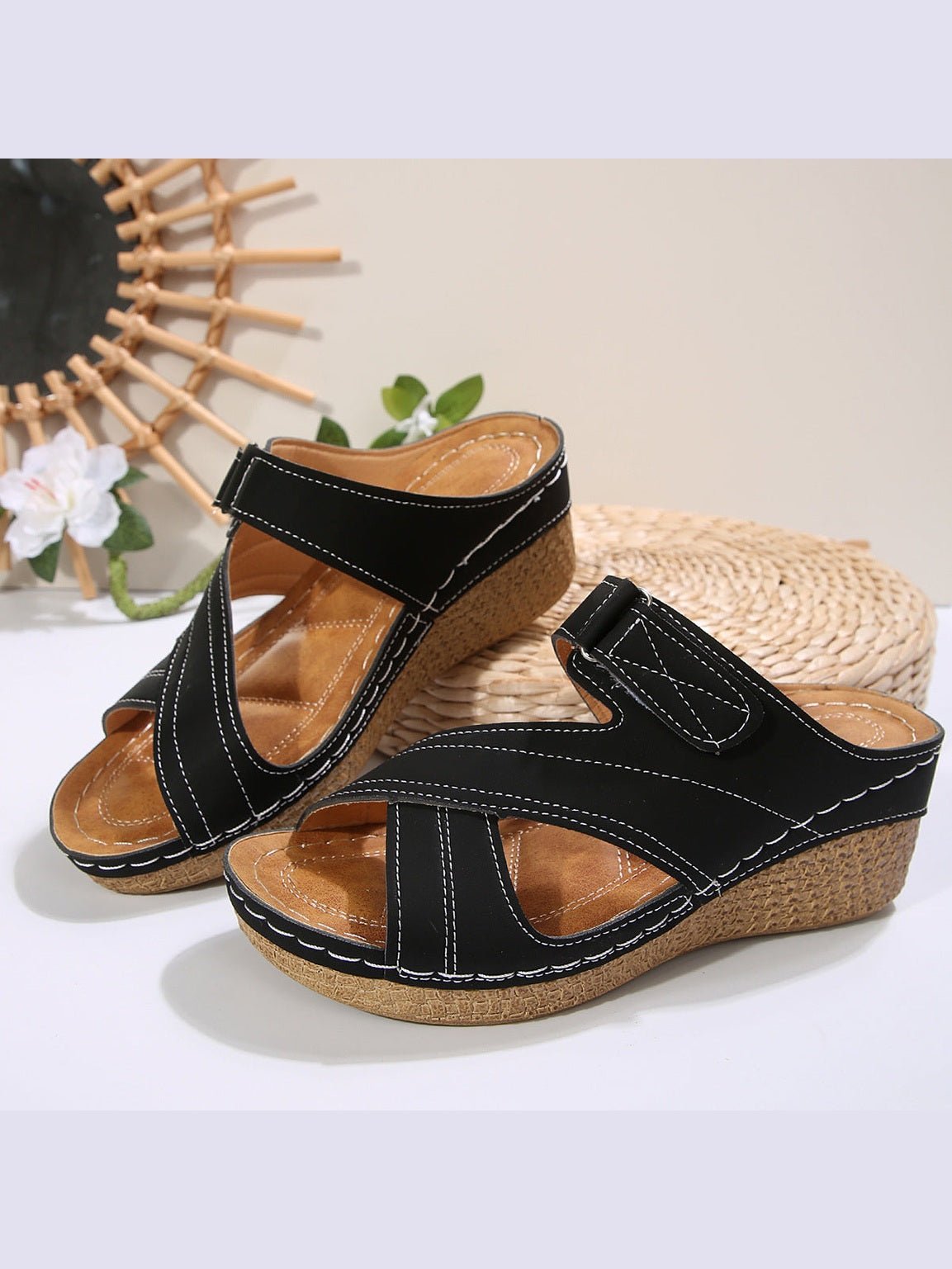 Women's Round-Toe Slip-On Slippers - Courbe et Compagnie