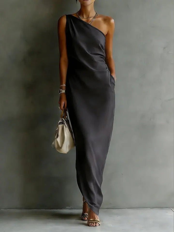 Women's Satin Off-Shoulder Slim-Fit Maxi Dress - Courbe et Compagnie