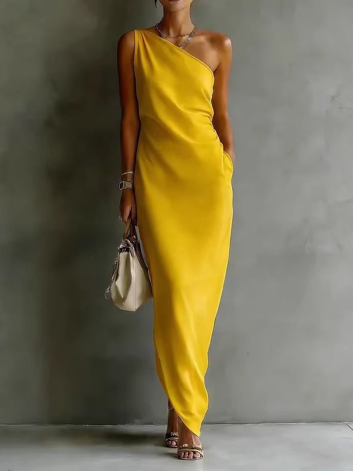 Women's Satin Off-Shoulder Slim-Fit Maxi Dress - Courbe et Compagnie