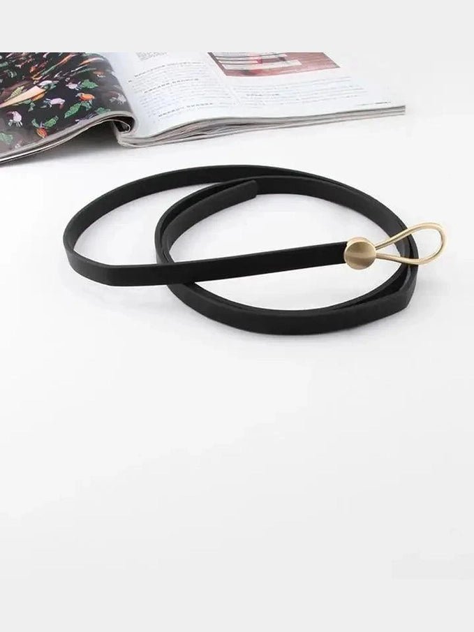 Women's Thin Golden Buckle PU Leather Waist Belt - Courbe et Compagnie