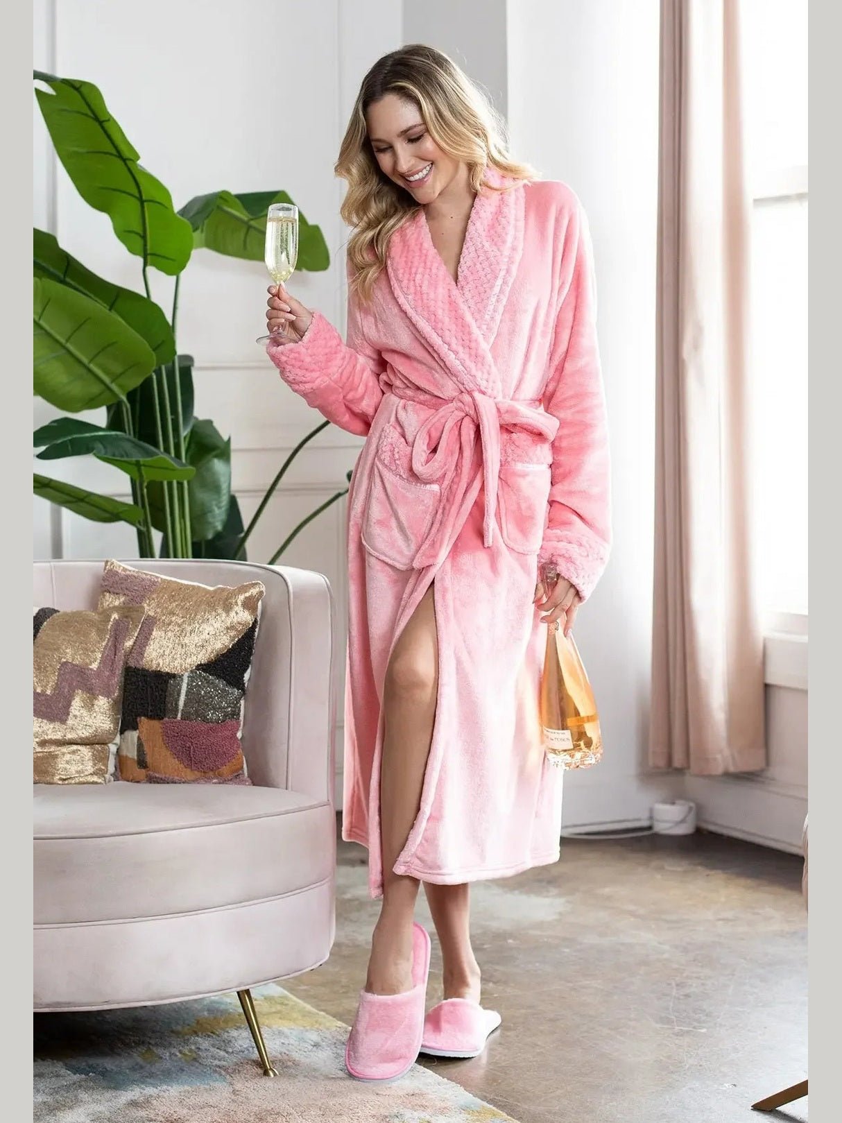 Women's Ultra Soft Plush Bathrobe - Courbe et Compagnie