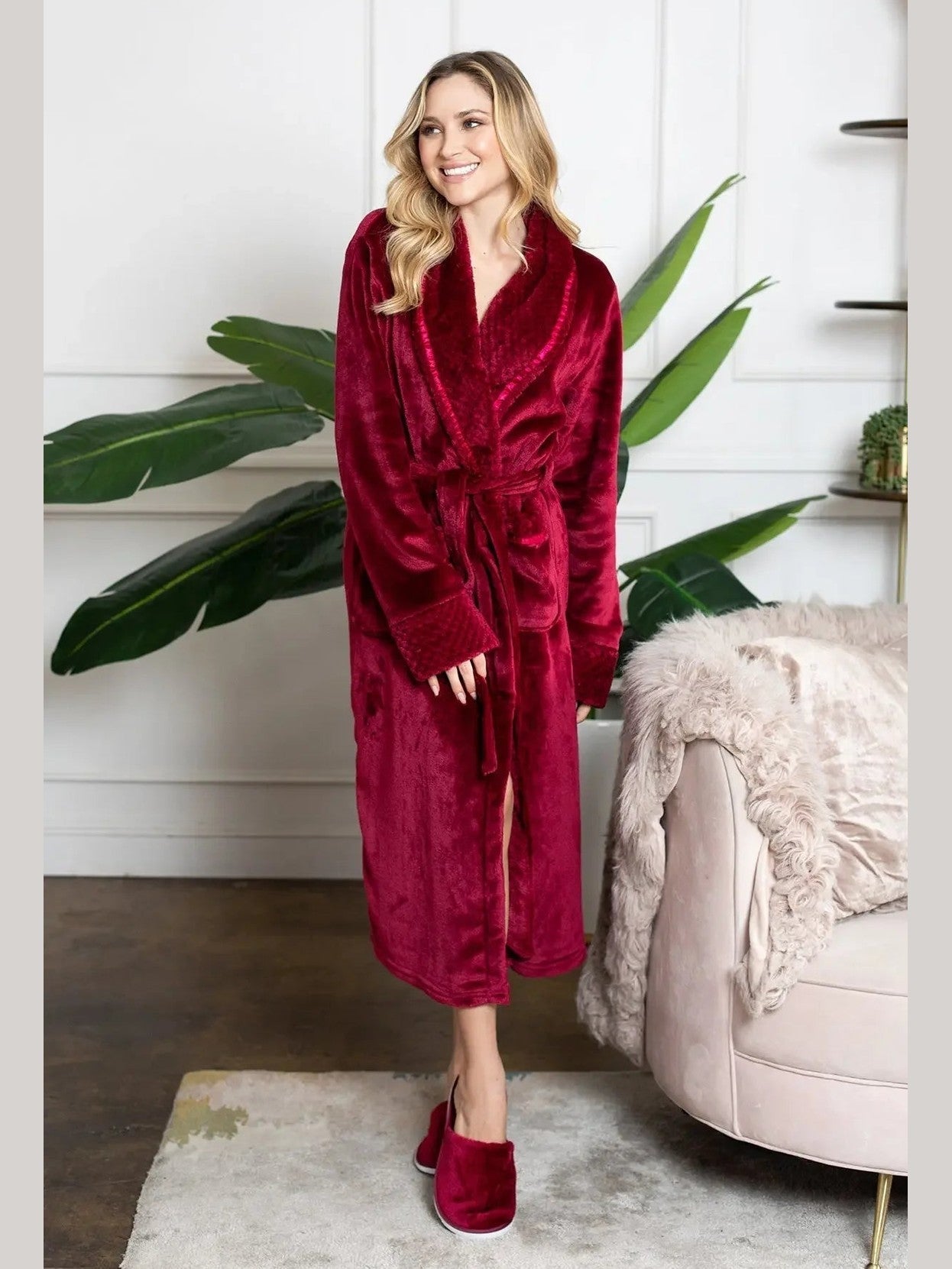 Women's Ultra Soft Plush Bathrobe - Courbe et Compagnie