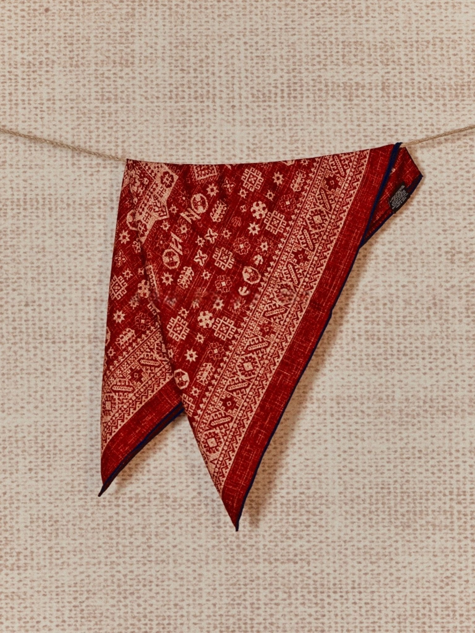 Wool Silk Printed Neck Square Scarf - Courbe et Compagnie